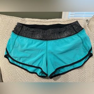 Lululemon size 6 Run Speed Short Turquoise Blue